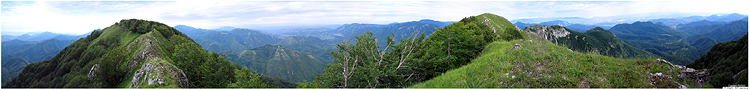 Panorama a 360° dalla cresta  dell'Accellica (20 foto) [Link esterno]