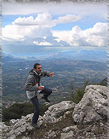 Giulio danza in trance sul baratro