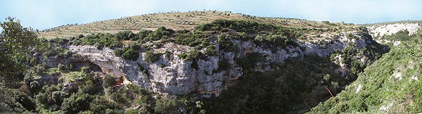 Panoramica della Gravina delle chiese rupestri