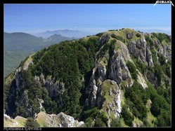 Varco del Paradiso, Ninno e Cima sud dell'Accellica. Sullo sfondo la parte ovest del Polveracchio e gli Alburni