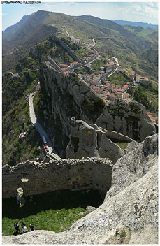 Panorama di Pietrapertosa dal Castello (verso Sud)