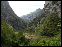 L'Ausceglio, all'uscita della Valle Grassete in direzione ovest verso Valle Orsara e San Gregorio Matese 