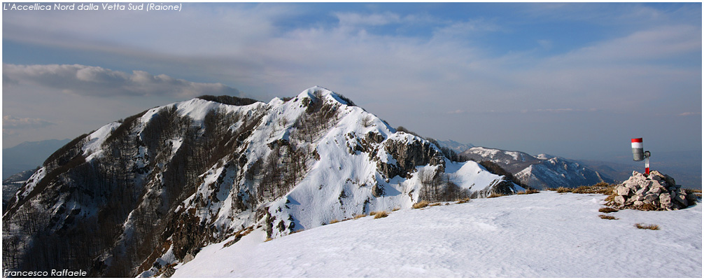La cima dell'Accellica (1660m) vista dalla vetta Sud (1606m)