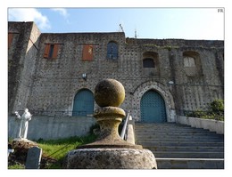Il Fortilizio di S. Angelo sul Gauro risale al XIV secolo, e fu poi riconvertito a Chiesa di San Michele arcangelo, ospitando fino a una quindicina di anni fa un eremita. E' ora chiuso da un recinto.