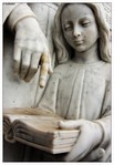 Statua presso la cappella e Fonte Santa maria