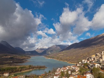 Barrea e il Lago